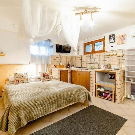 Апартаменты Tabor 1 Garden & Parking Неаполь Экстерьер фото
